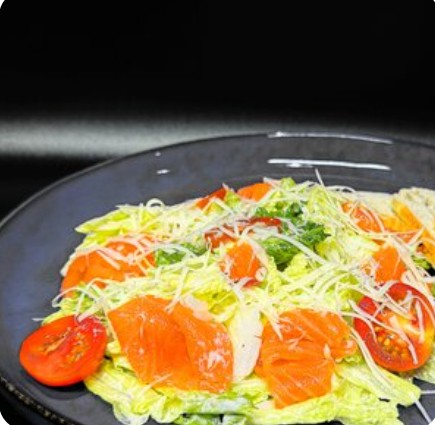 Цезарь с лососем японский