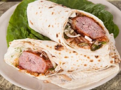 Люля-кебаб из курицы в лаваше