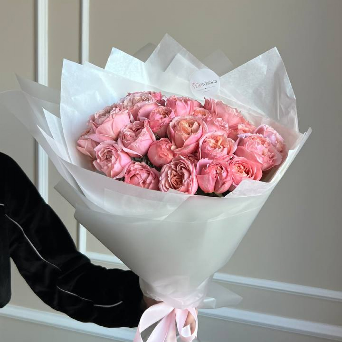 Моно букет из кустовых роз 38 (предзаказ)