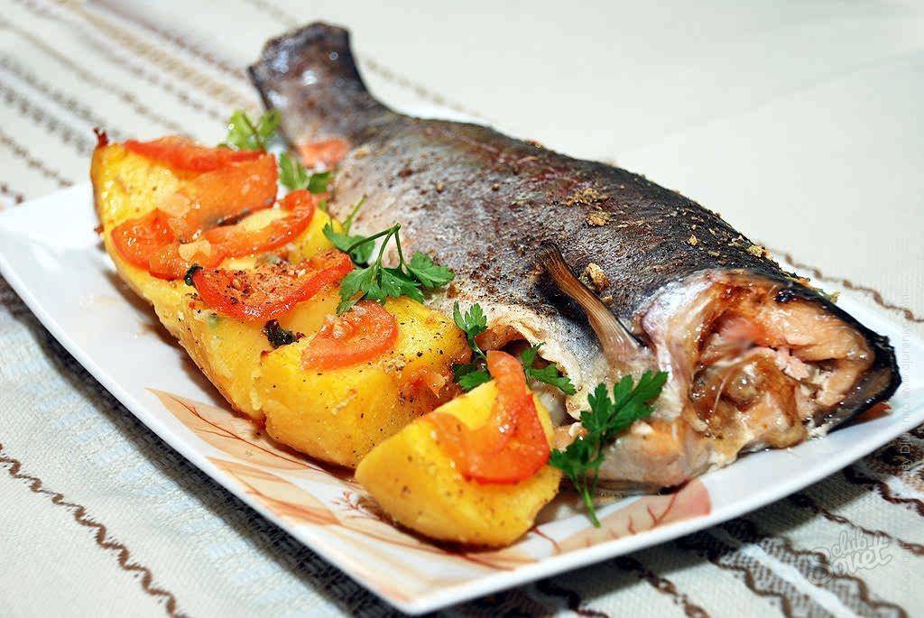 Форель на пару с овощами