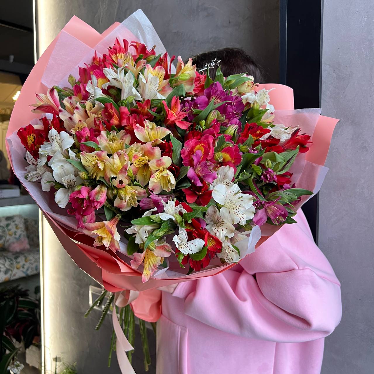 25 Альстромерий микс