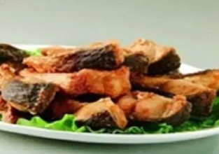Жареный сазан кусочками