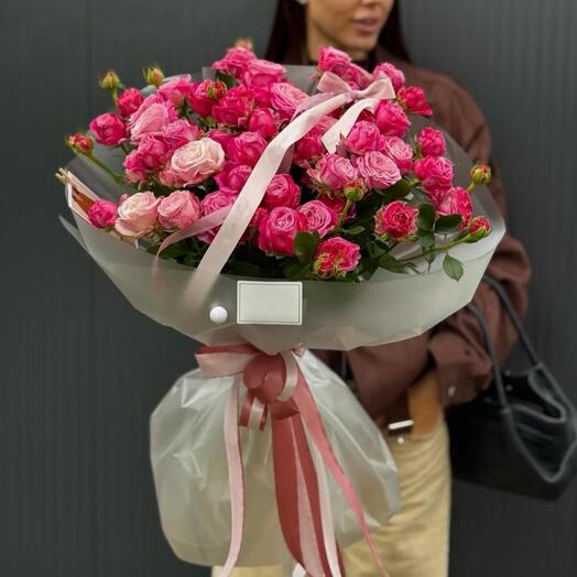 Кустовая Роза пионовидная букет в матовой