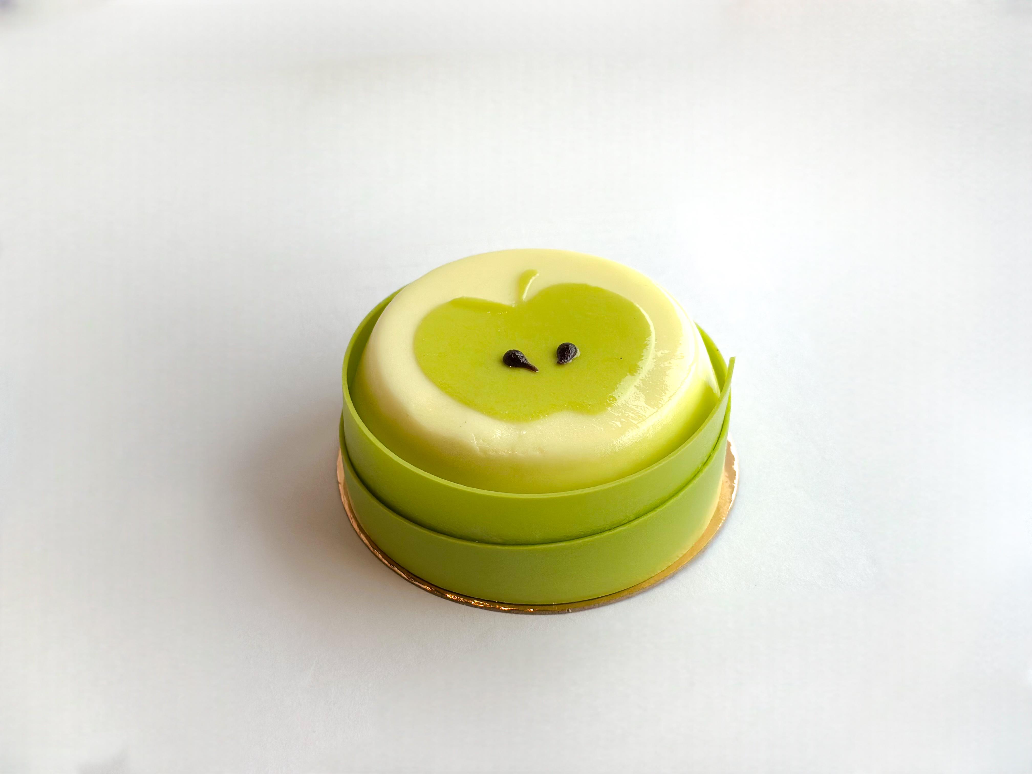 Пирожное яблоко 