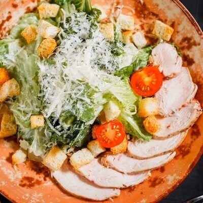 Салат «Цезарь» с курицей