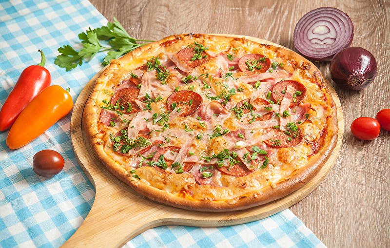 Пицца мясная 28 см