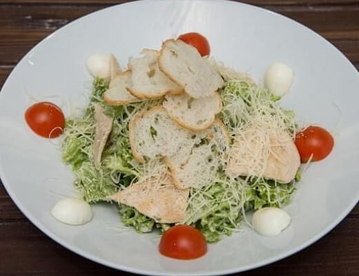 Цезарь с курицей
