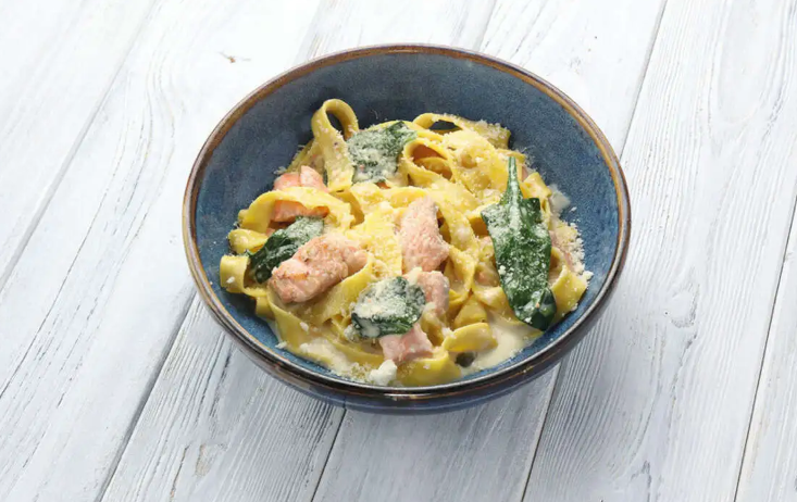 Папарделле с лососем