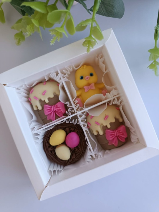 Набор шоколадных конфет"Пасха"