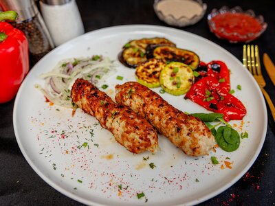 Люля из Свинины с овощами на гриле