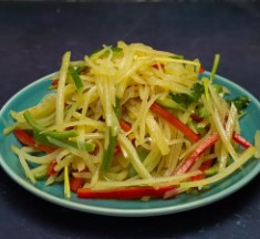 Салат "Картофель соломкой"