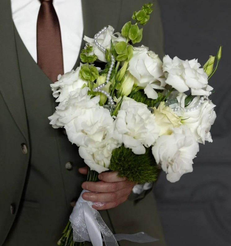 Свадебный с эустомой и милюцеллой