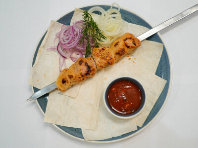 Мини-шашлык куриный (сырный соус)