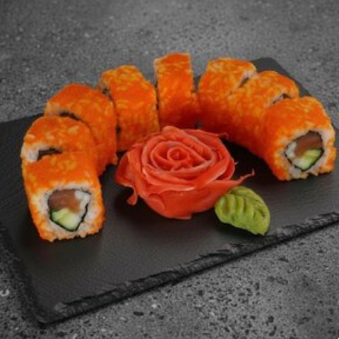 Ролл Калифорния с лососем