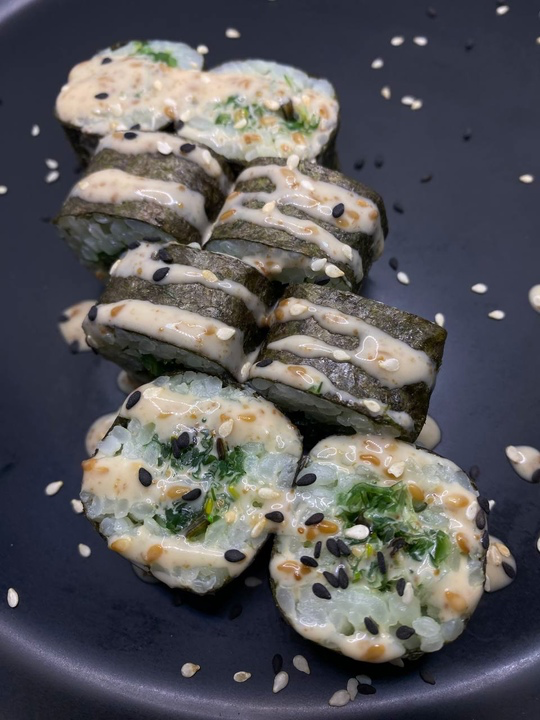 Хосомаки с чукой