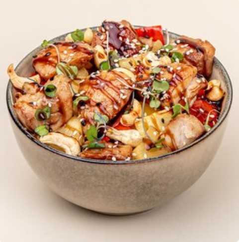 Курица с ананасами