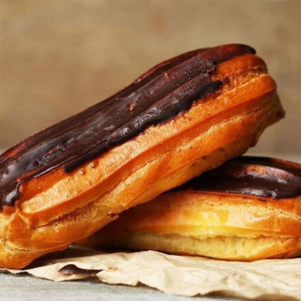 Эклер в шоколаде*