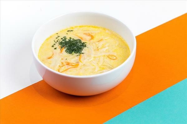 Сливочный куриный супчик с лапшой