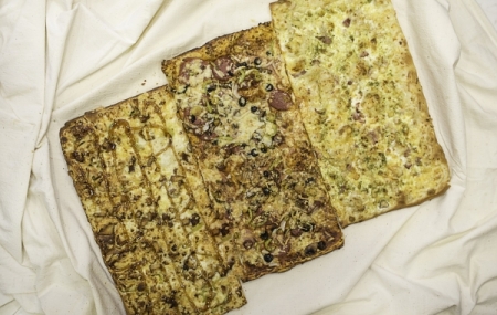 Пицца Maxi три вкуса сытная 40/60 см