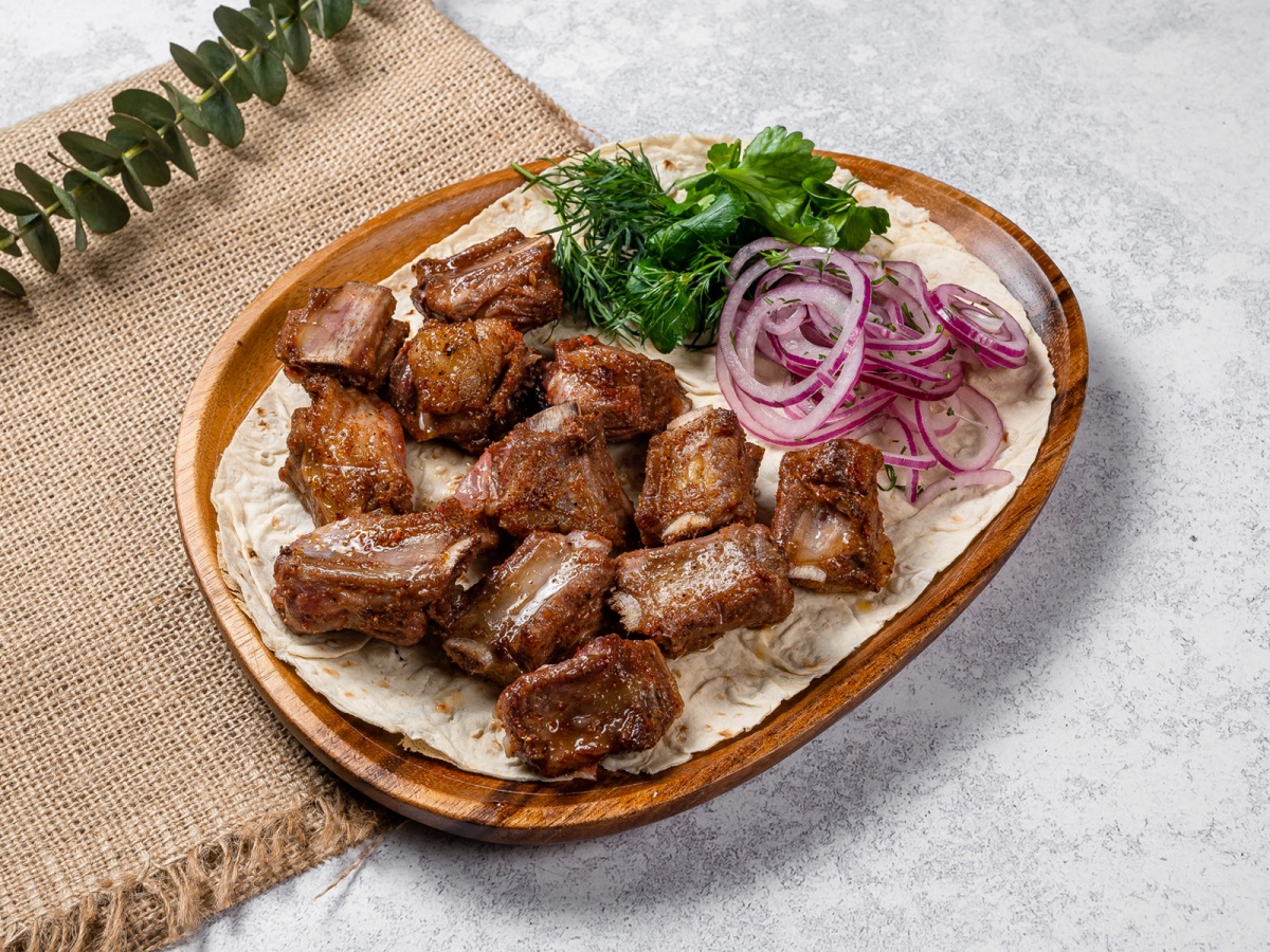 Шашлык из бараньих семечек