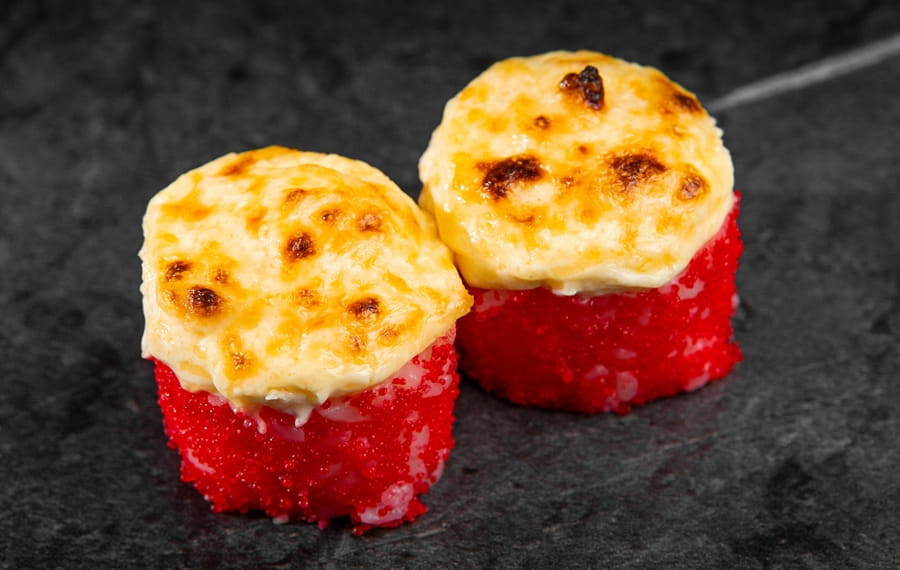 Запеченный ролл с креветкой