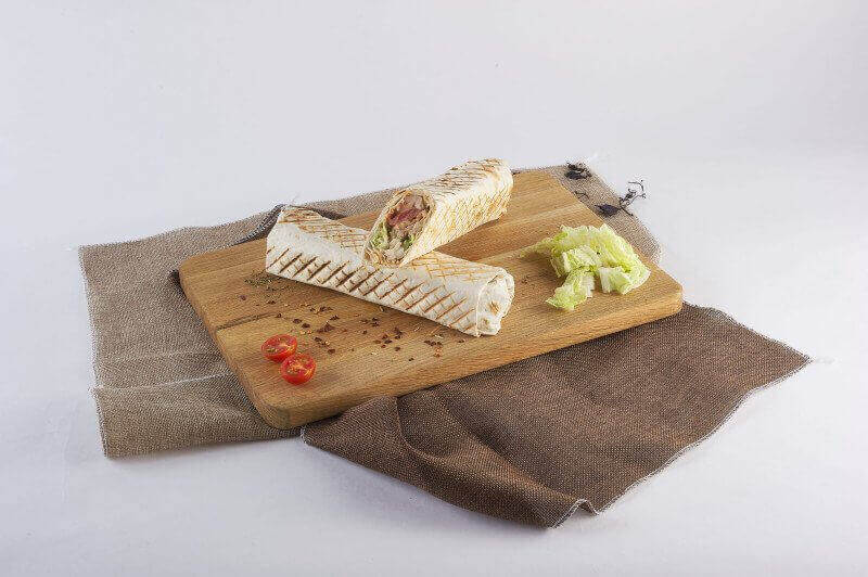Шаурма с витаминным салатом и курицей