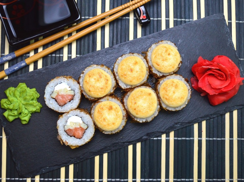 Запеченный ролл Желтый император