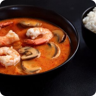 Том с креветкой