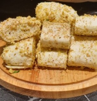 Сырный рулет с рикоттой и грецким орехом