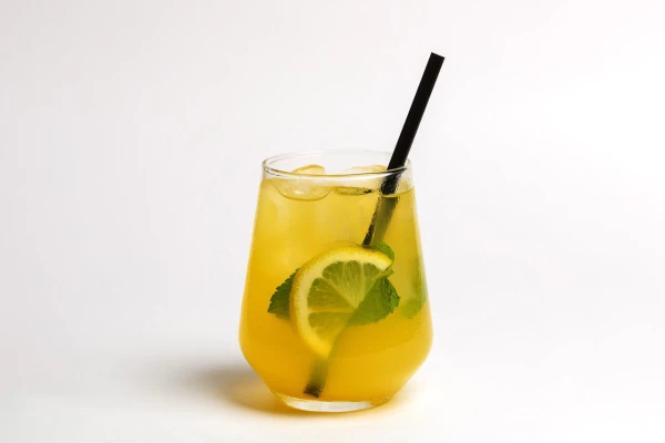 Лимонад манго-маракуйя