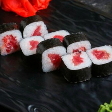 Маки с тунцом