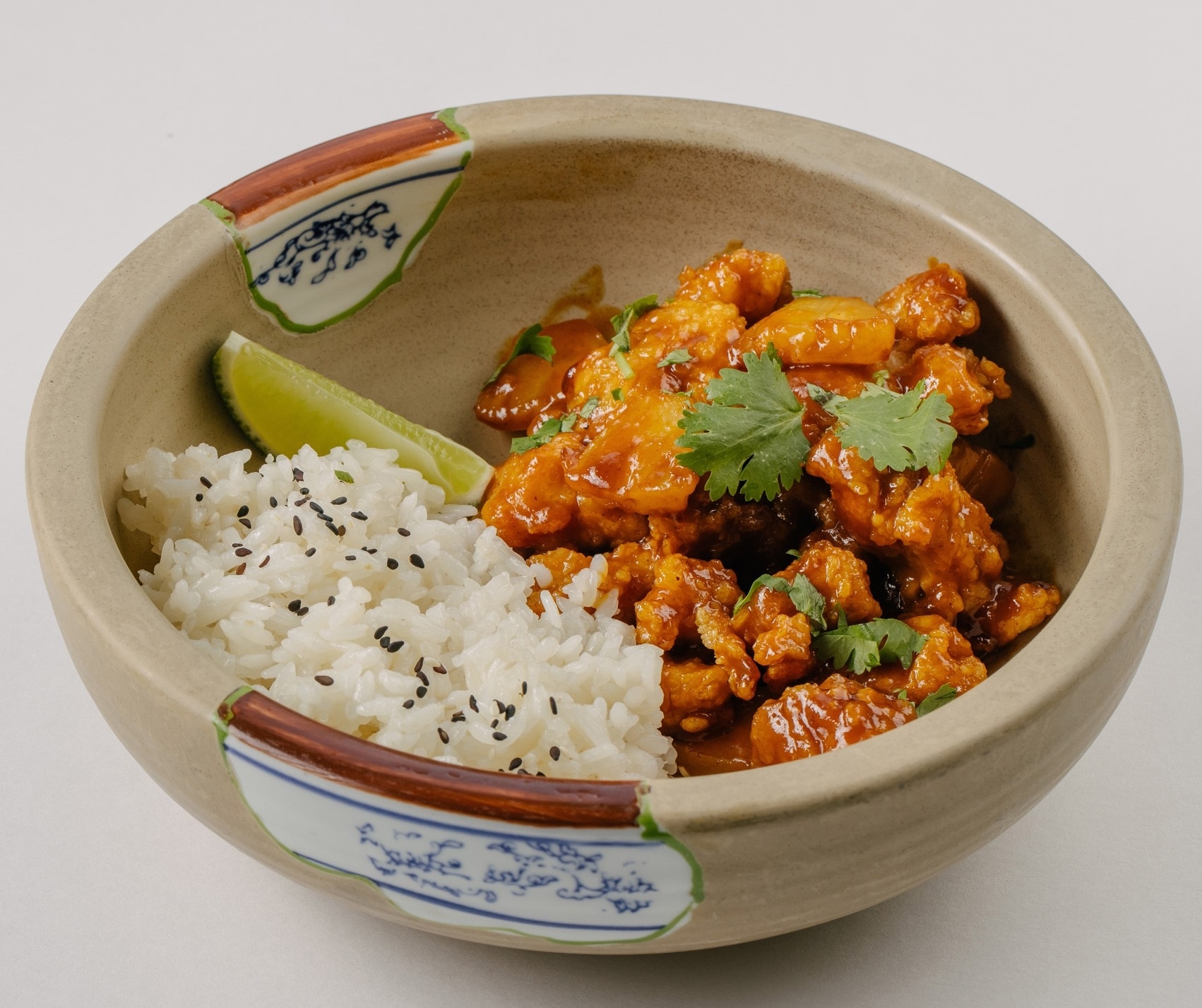 Курица карри с ананасами и рисом