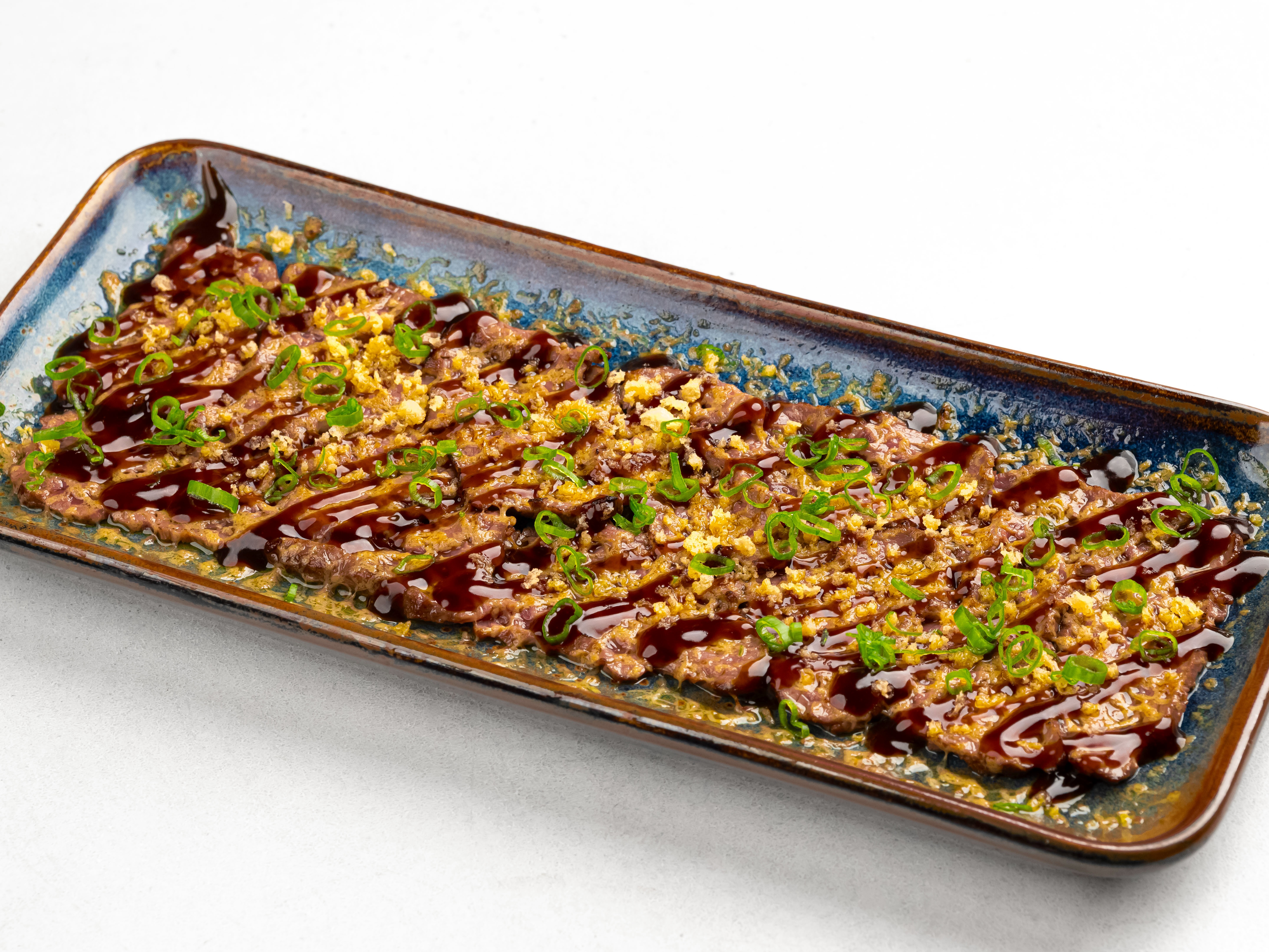 Татаки говядина и фуа-гра