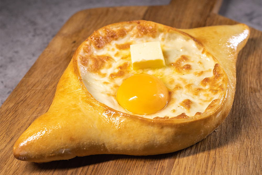 Хачапури по-аджарски
