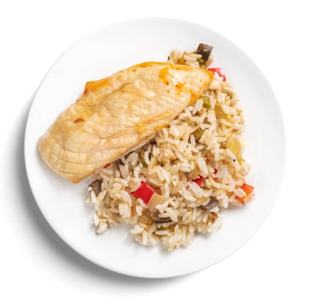 Куриная грудка с рисом и рататуем
