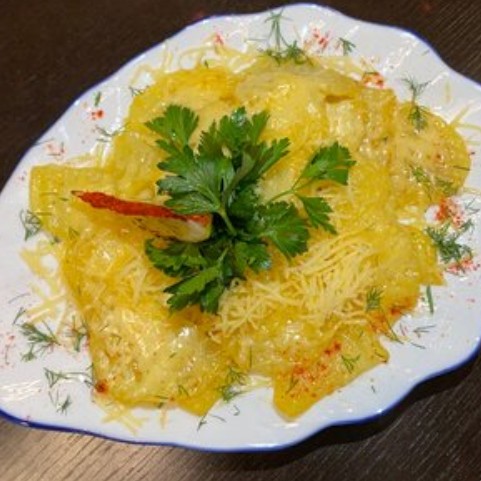 Жареный картофель с сыром