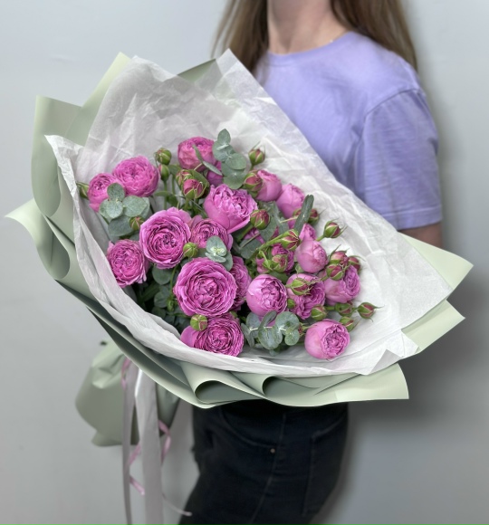 Розы Мисти с эвкалиптом