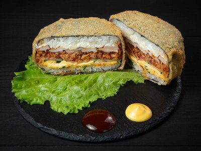 Суши-бургер с цыпленком