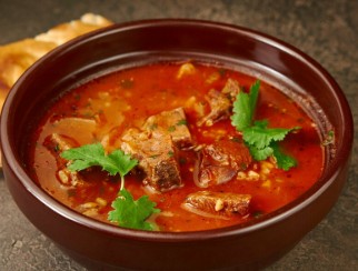 Харчо с курицей, ткемали, грецким орехом