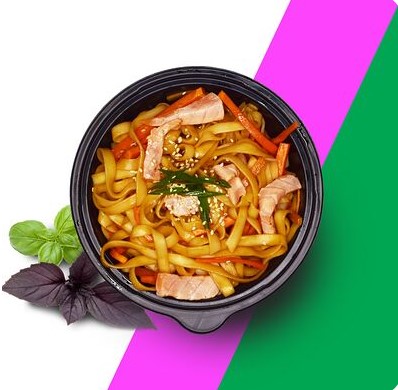 Wok с лососем