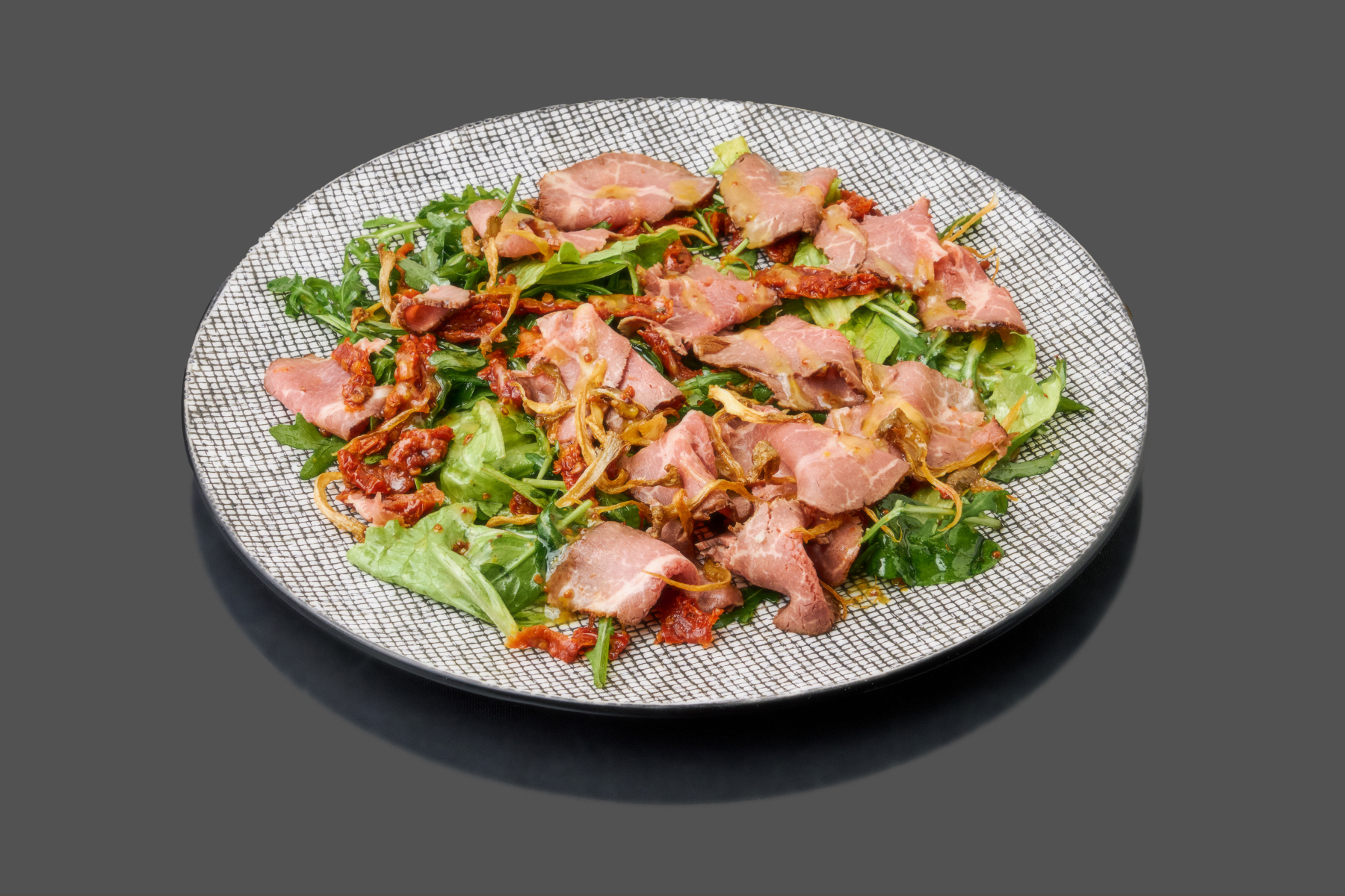 Салат с ростбифом