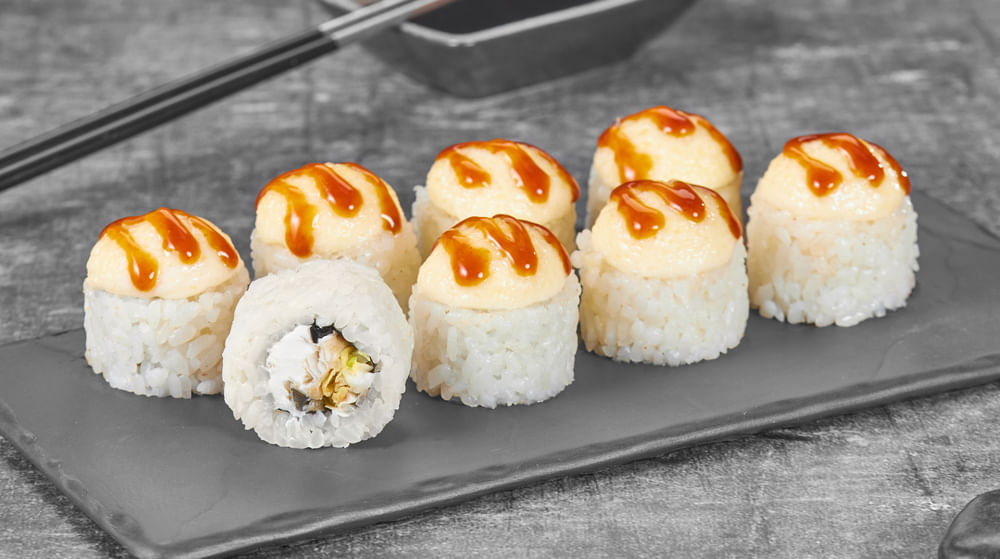 Ролл Нежный с угрем запеченный