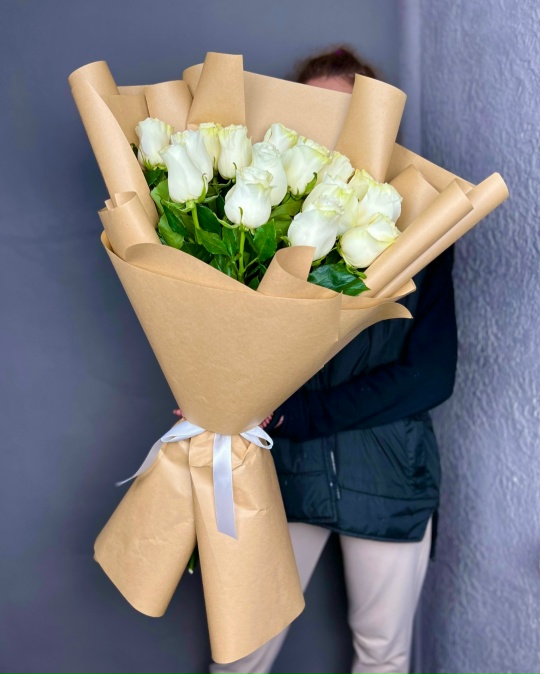 Букет XL из 15 белых роз