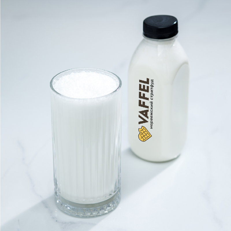 Молочный коктейль банановый.