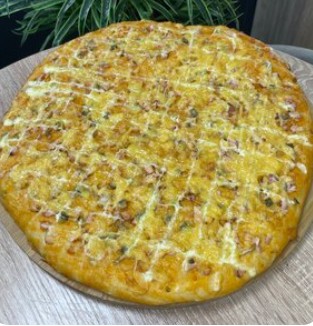 Пицца с курицей и грибами