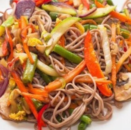 Wok Лапша гречневая с овощами