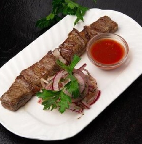 Шашлык из кусковой говядины