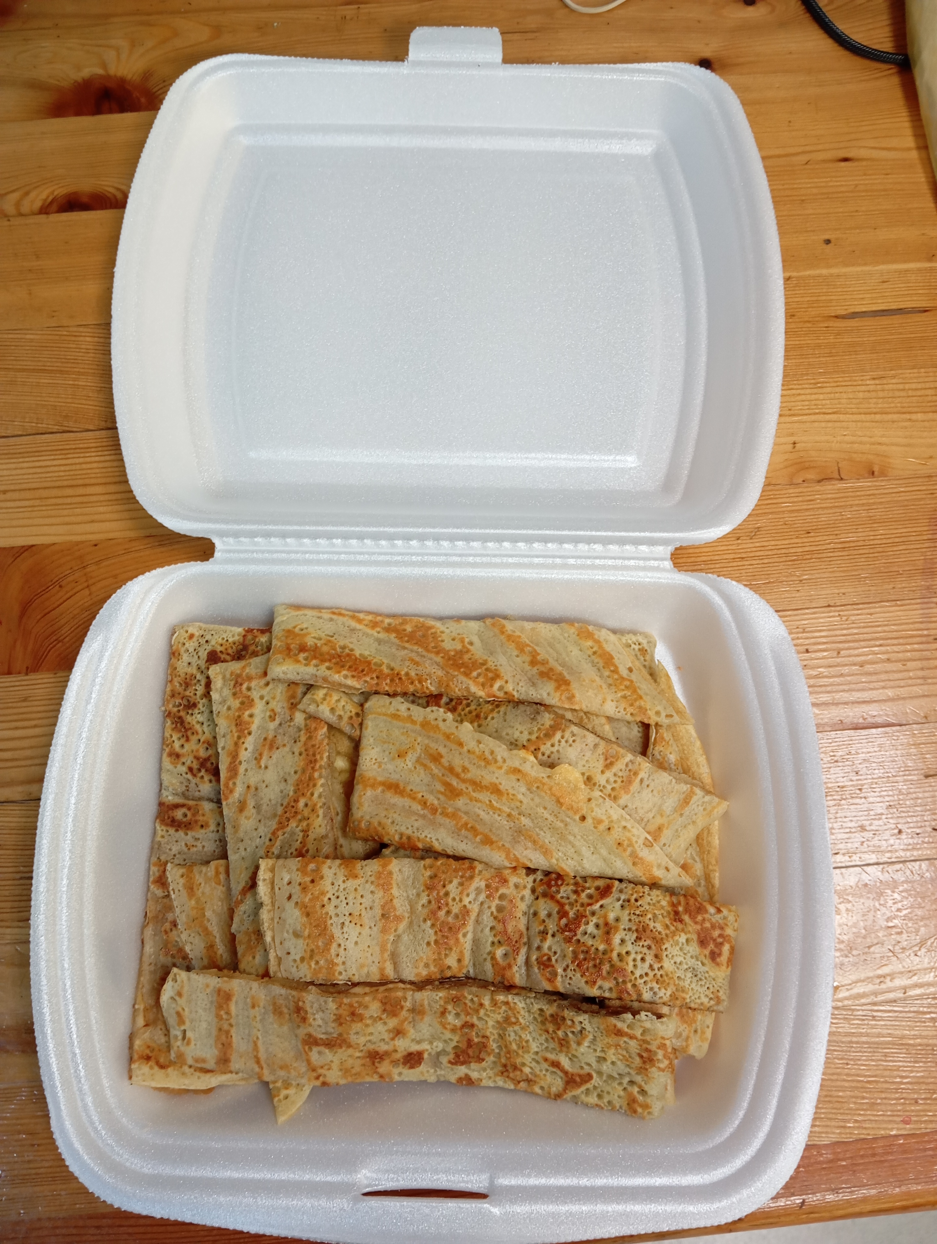 Блины с сыром, яйцом