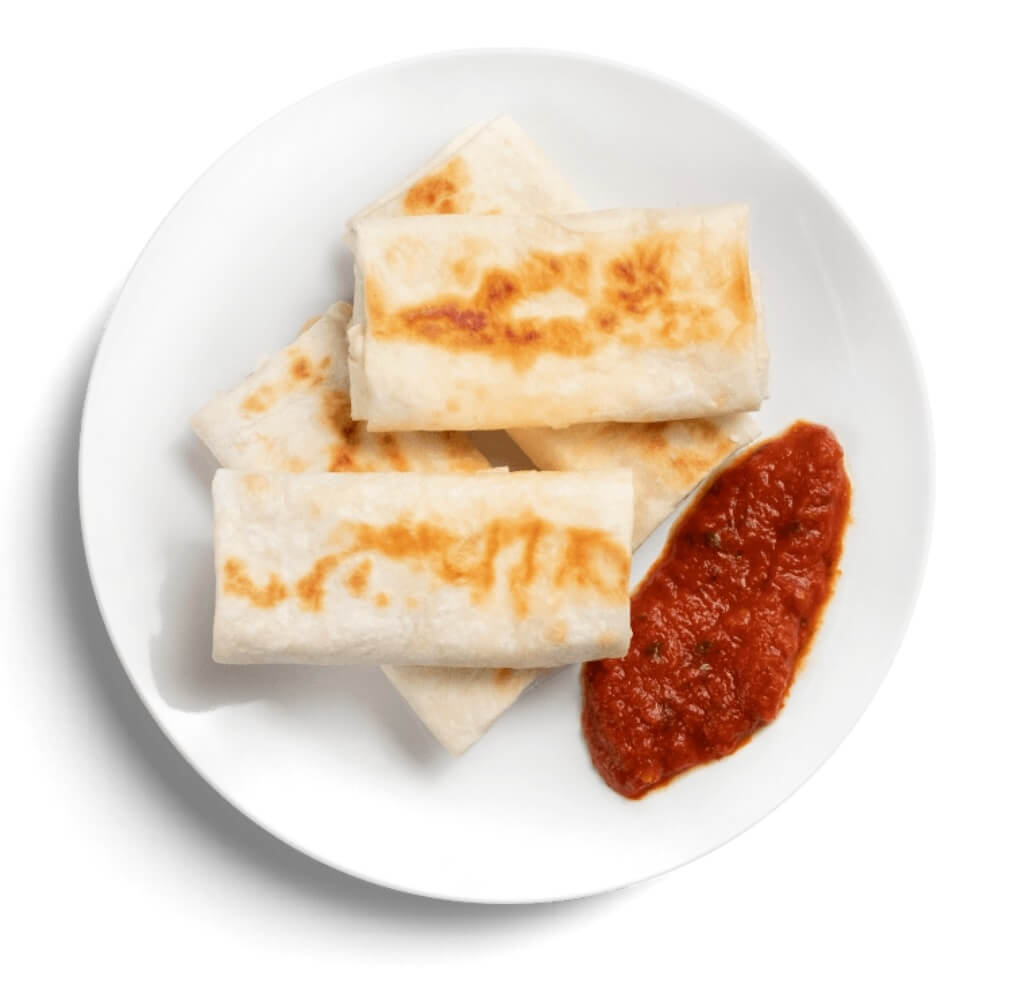 Жареный лаваш с моцареллой и гаспачо