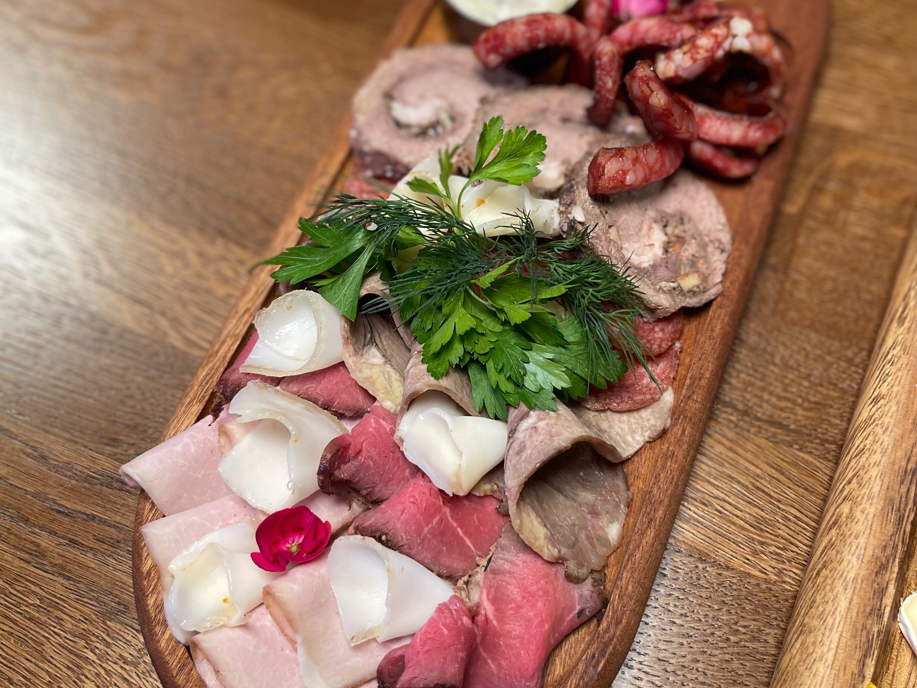Мясное ассорти